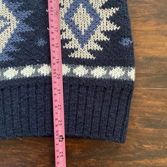 LL Bean Signature Fair Isle Sweater - Picture 5 of 12